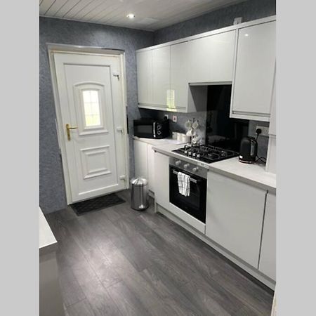 Beautiful Two Bedroom Flat By The Loch Balloch Exterior photo
